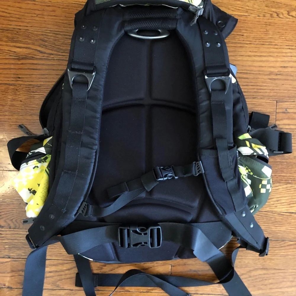 Vintage Y2K Oakley Icon Tactical Backpack